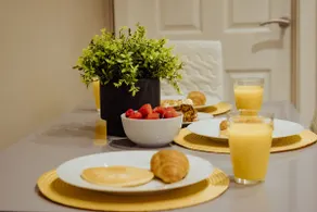 Modern 1BR | Free Parking | Long Stay Ready - Image 3
