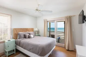 Pet-Friendly Oceanfront 5BR with Hot Tub - Image 5