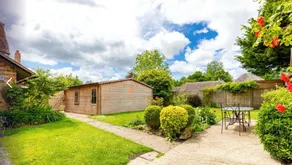 beautiful period Grade II Listed Cottage - Image 4