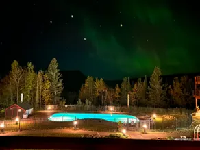 Newly Remodeled End Condo-View/Pool/Ski-In/Out - Image 5