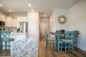 3bed 2.5ba near Downtown & beach Coastline Cottage - Image 3