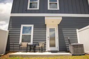 3bed 2.5ba near Downtown & beach Coastline Cottage - Image 4