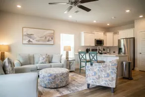 3bed 2.5ba near Downtown & beach Coastline Cottage - Image 2