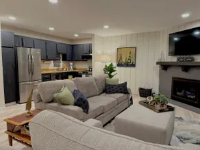 Stunning Waterfront views & cozy fireplace on the shores of Lake Como. King bed. - Image 5