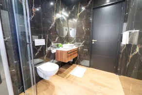 Romantic Suite Hot Tub & Optional Secret Room - Image 3