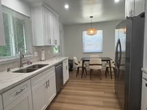 Port Hueneme Beach Cottage - Image 4