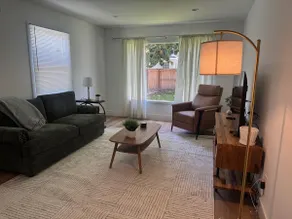 Port Hueneme Beach Cottage - Image 2