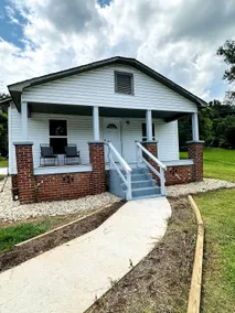 Home in Lenoir - Image 2