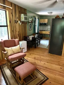 Peaceful, cozy cabin in the woods - Image 5