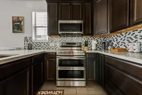 Welcoming Chandler Townhome w/ Pool & Hot Tub - Image 5