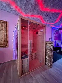 Cloud Capsule | Jacuzzi • Sauna - Image 4