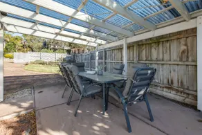 Coastal Grove - Sunlit Stay near Beach and Hot Springs - Image 4