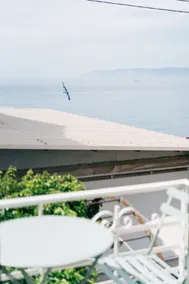 Central Sea View Studio • Spacious • Perfect for 2 - Image 5