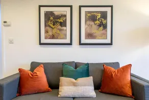 The Airport Airbnb - Gardens | WiFi - Image 2