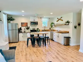 Sandy Pond Cozy Getaway - Image 2