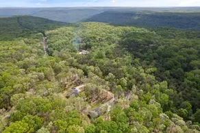 Sandstone Chalet | Dog-Friendly Monteagle Cabin - Image 5