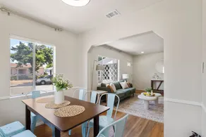Cozy & Friendly Home Close to Downtown Long Beach! - Image 3
