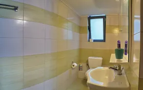 Two-room apartment - Image 4