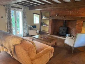 A beautiful 17th century thatched cottage - Image 5