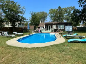 Heated Pool, Pet Friendly in CM! - Image 4
