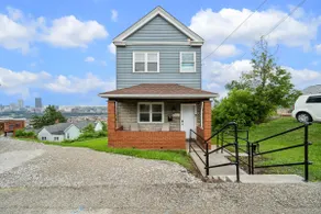 The Pittsburgh Balcony House - Image 2