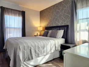 Portland Close to Downtown & Airport! - Image 2