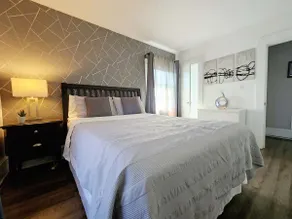 Portland Close to Downtown & Airport! - Image 4