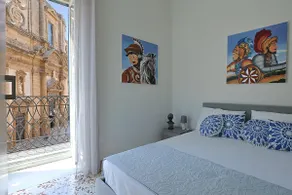 Prestigious Historic Home Overlooking the Duomo - Image 5