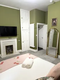 Newcastle Drive 2 Bed flat - Image 3