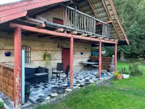 Guest house in the woods - Image 2