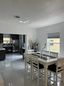 North Miami Vacation Home - Image 4