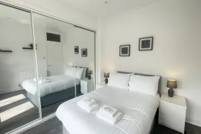 Fresh & Modern with FREE Parking - Image 2