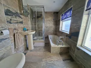 Portrush 2 Bed Apartment - Image 5