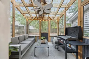 Beachy Retreat - Mins to UNCW & Wrightsville Beach - Image 4