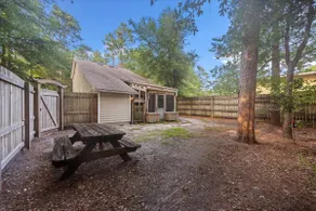 Beachy Retreat - Mins to UNCW & Wrightsville Beach - Image 5