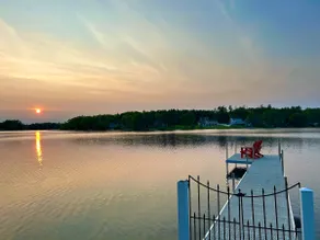 Lakefront Bliss: 4BR with Hot Tub, Views, Kayaks - Image 5