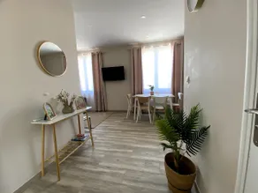 ”Magnolia” 2-room apartment - Image 5