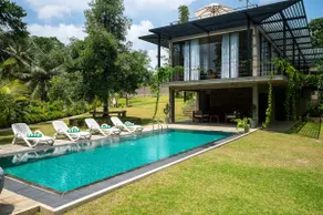 Thompson Heights Luxury Villa in Galle - Image 2