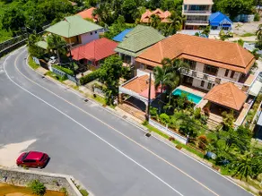 Amazing 4BR pool villa near beach Bangtao - Image 5