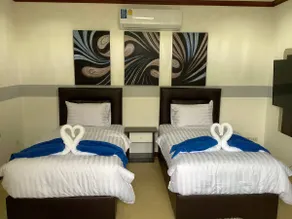 Amazing 4BR pool villa near beach Bangtao - Image 4