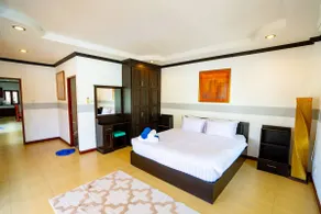 Amazing 4BR pool villa near beach Bangtao - Image 3