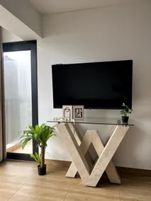 Goyu | Spacious 2BR Free Parking in Santa Beatriz - Image 3