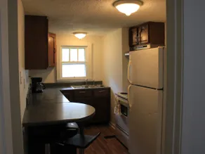 Beautiful Quaint Kingsport Home - Image 4