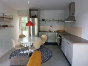 Newly-built modern cabin! - Image 3