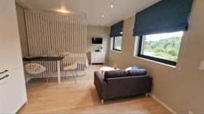 Comfortable apartment with free parking - Image 3