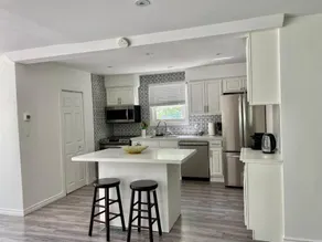 Cozy Beach House - Image 4
