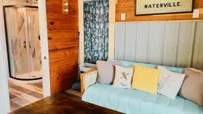 Nauti Hookers Cabin on the water w/boat slip - Image 4