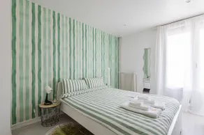 4 Modern Bedrooms, Reims Center - Image 5