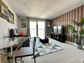 Seaside APT with Harbour View - Image 5