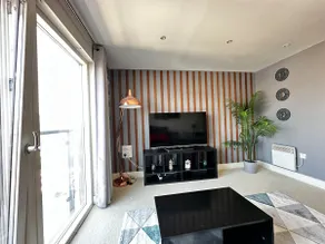 Seaside APT with Harbour View - Image 3